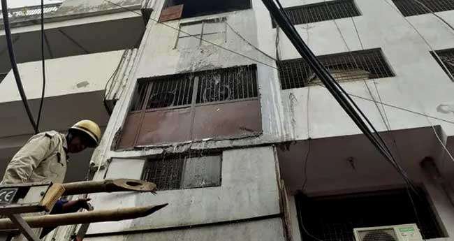 DELHI, FIRE